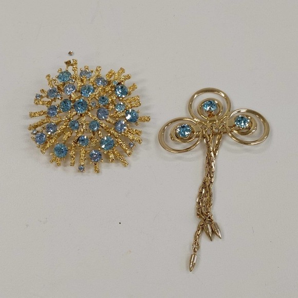 Lisner Jewelry - 2 Vintage 1 Lisner Starburst Brooch, Blue Stones, 1 Dangle Brooch Gold